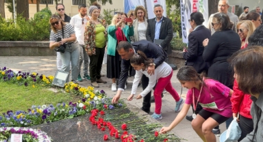 Bornova’da Anneler Günü coşkusu