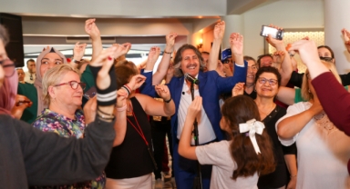 Buca’da Anneler Günü coşkusu