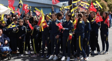 Fenerbahçe kuruluşunun 118. yılını törenle kutladı