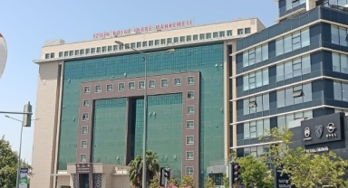 İzmir'de icra müdür yardımcısı ve katip rüşvetten tutuklandı