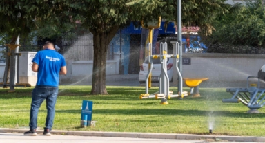 İzmir’in parklarında su kaybına geçit yok!