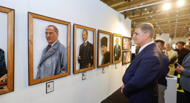 İzmir Sanat ve Antika Fuarı kapılarını açtı
