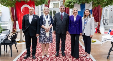 İzmir ve Finlandiya arasında dostluk köprüsü