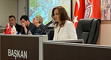Karşıyaka'da gündem çöp sorunu… Başkan Ünsal: Üzgünüm araçlarımız bozuldu