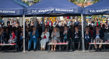 Kuşadası’nda 19 Mayıs coşkuyla kutlandı