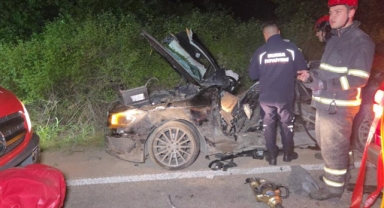 Otomobil ile cip çarpıştı: 3 ölü, 1 yaralı