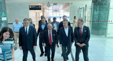 Özgür Özel İzmir'de!