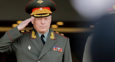 Putin, Kara Kuvvetleri Komutanı Salyukov'u görevden aldı