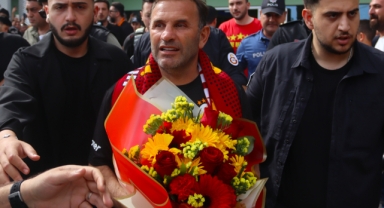 Şampiyon Galatasaray İzmir'e geldi