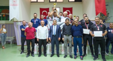 Tepecik EAH masa tenisi takımı Süper Lig'e yükseldi