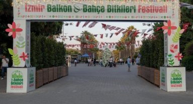 1. İzmir Balkon ve Bahçe Bitkileri Festivali başladı