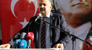 Aslanoğlu’ndan grevdeki işçilere çağrı: İzmirlilerin sesine kulak verin