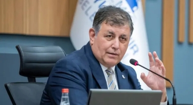 Başkan Tugay’dan Sendikaya tepki: Karar üretemiyorsanız işçiye bırakın