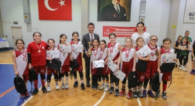 Bayraklı'da yaz spor okulları başlıyor!