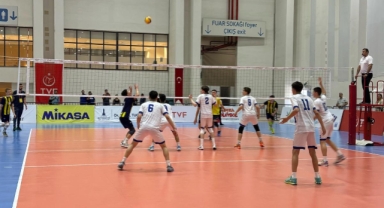 Festival Voleybol heyecanı Fuar İzmir’de sürüyor