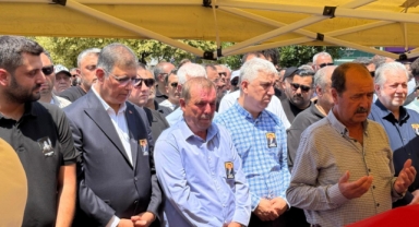 İzmir'de esnaf camiasının acı günü... Yiyitalp son yolculuğuna uğurlandı