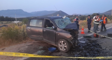İzmir'de zincirleme trafik kazası: 5 ölü, 2 yaralı