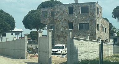 Kaçak yapı cenneti Menderes... AK Partili Akkuş'tan 'oy kaygısı' çıkışı!