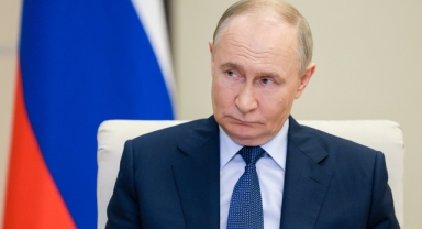 Putin'den Rus donanmasının 2050 yılına kadar geliştirilmesine ilişkin imza
