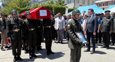 Şehit albay İzmir'de son yolculuğuna uğurlandı