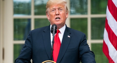 Trump'tan Harvard'a gelmeyi planlayan yeni yabancı öğrencilere vize yasağı