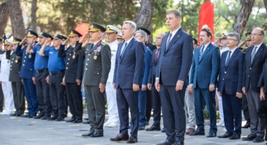 Başkan Tugay 15 Temmuz şehitlerini andı