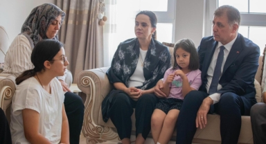 Başkan Tugay'dan yangın şehidi İbrahim Demir’in ailesine ziyaret