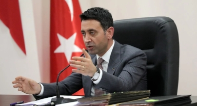 Bayraklı Meclisinde gündem operasyon… Önal: İftiralarla hüküm veremezsiniz!