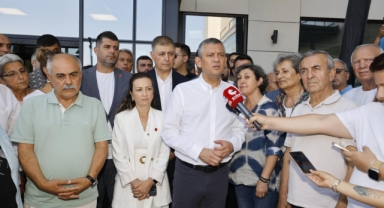 CHP heyetinden tutuklu Başkan Çalık'ın ailesine ziyaret