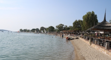 Ege'deki yangınlar turizmi de vurdu