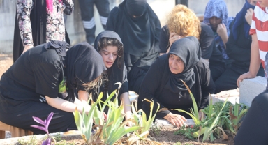 Evlilik vaadiyle kandırılıp öldürülen Ayşe Tokyaz’ın annesi ve ikiz kız kardeşinin feryadı yürekleri dağladı