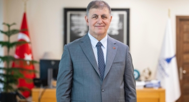 İzmir Büyükşehir Belediyesi’nin ulusal kredi notunda tarihi artış