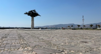 İzmir'de hava sıcaklığı 40 dereceye ulaştı! Caddeler boşaldı!