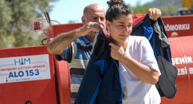 İzmirli baba ve kızı yangınlara karşı omuz omuza mücadele ediyor