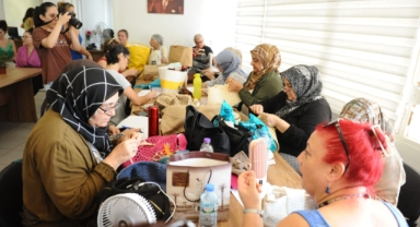 Karşıyaka’da ‘Kadın Gücü’ mahalle mahalle yayılıyor