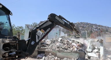 Konak’ta metruk yapılara geçit yok: 15 ayda 162 yıkım