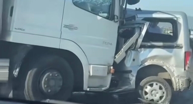 Tırla çarpışan otomobil sürücüsü hayatını kaybetti