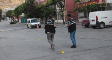 Alkolün sonu kötü bitti... Aracına kurşun yağdırdılar!