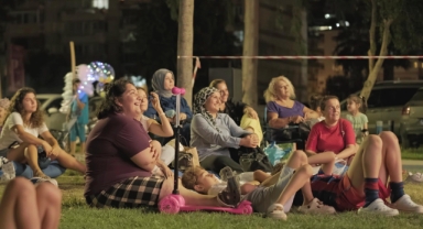 Bayraklı'da “Açık Hava Sineması” keyfi 