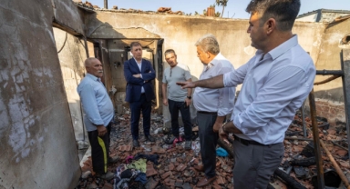 Büyükşehir’den evi yanan aileye yardım eli