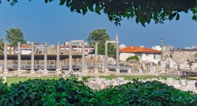 Büyükşehir’den Smyrna Antik Kenti’ne “tarihi destek”