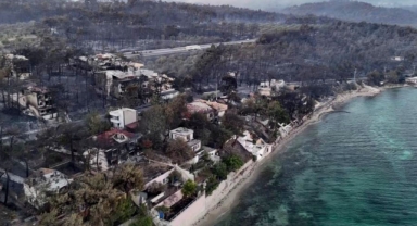 Çanakkale'de yanan evler sabahın ilk ışıklarıyla görüntülendi!