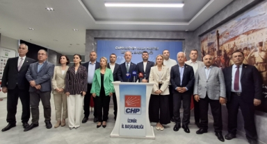 CHP'nin 13 milletvekili İzmir'de sahaya indi
