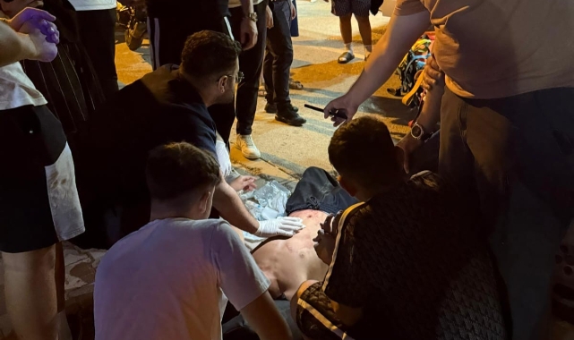 İzmir’de bıçaklı kavga: 1’i ağır 2 yaralı