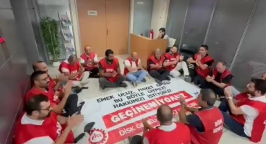 Karşıyaka'da maaşlarını alamayan işçiler başkanın kapısına dayandı!