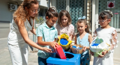 Karşıyakalı çocuklardan 'Mavi Kapak' projesine tam destek