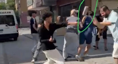 Kavga ettikleri şahsı taşla bayılttılar!