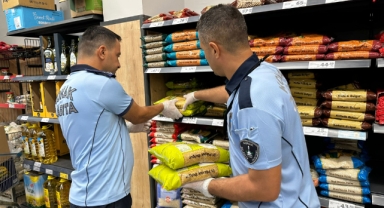 Konak Belediyesi’nden zincir marketlere sıkı denetim