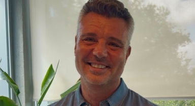 Sadettin Saran Fenerbahçe başkan adaylığı için 500 imzayı teslim etti