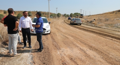 Seferihisar’da 2 kilometrelik yol yenileme çalışması başladı